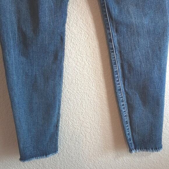 Kut from the Kloth Raw Ankle Straight Leg Distressed Knee Blue Jeans 16 EUC - Picture 5 of 11